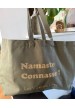 Sac XXL en coton Namaste Connasse coloris kaki marque les vilaines filles