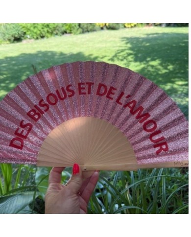 Eventail Des bisous et de l'amour à paillettes rose